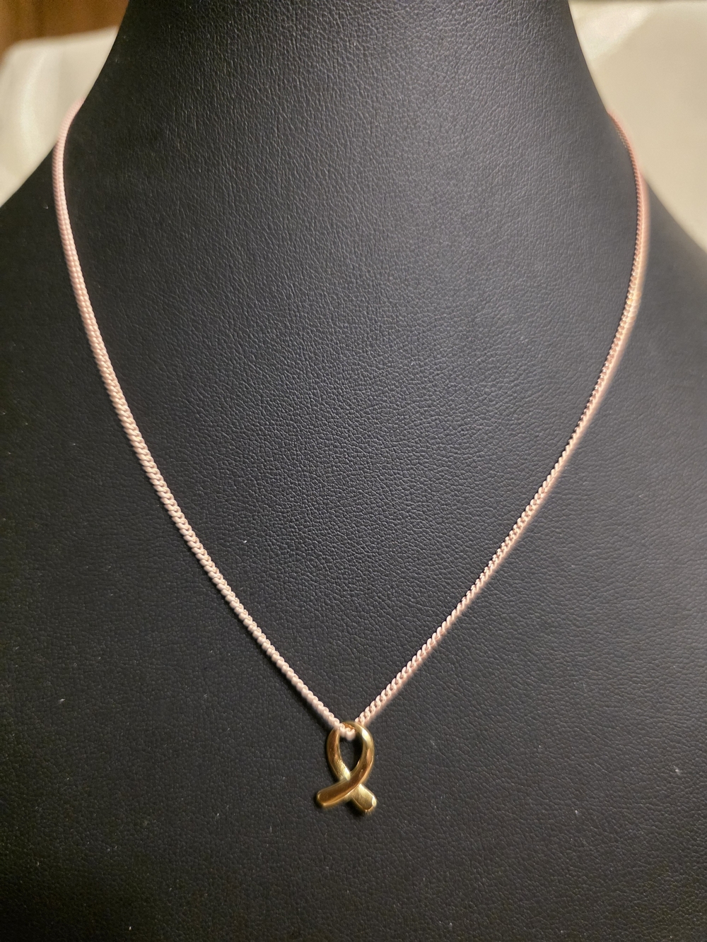 #853 Plunder Rose Gold Chain with Gold Ribbon Pendant